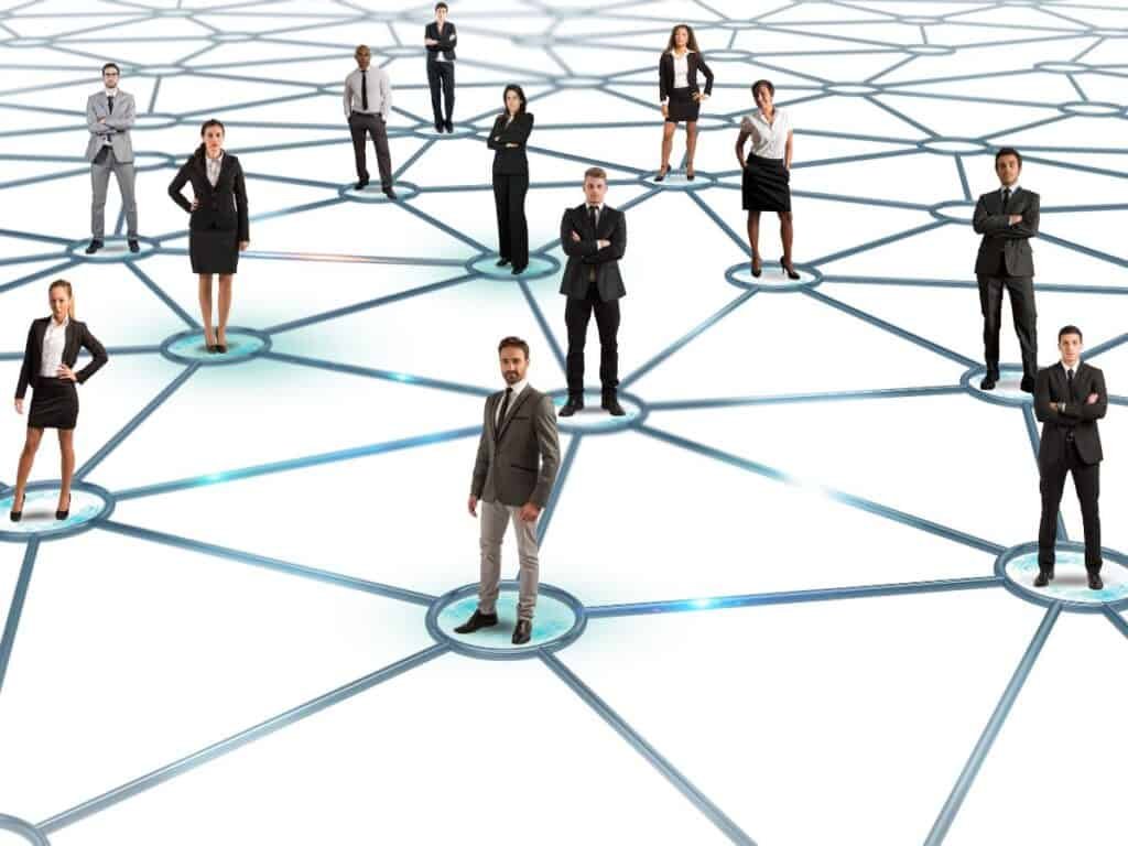 Scalar chain in management streamlining organizational flow