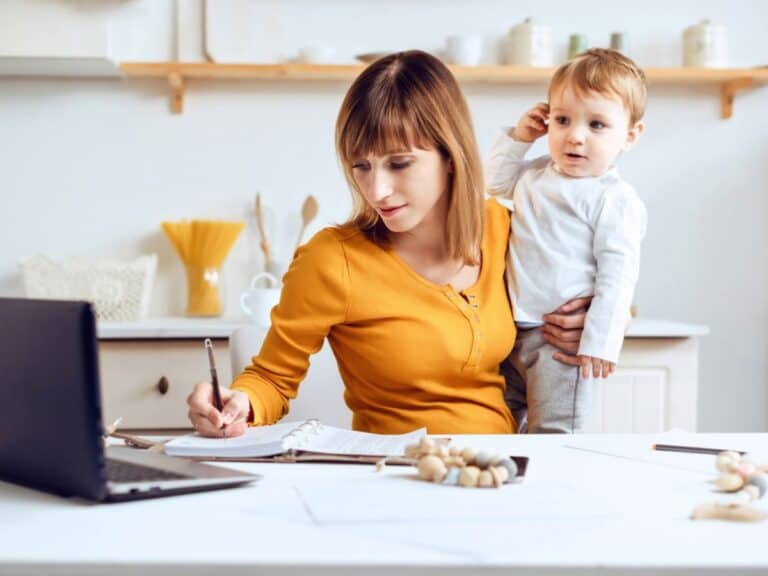 35 Legitimate Stay at Home Mom Jobs That Really Pay This 2023